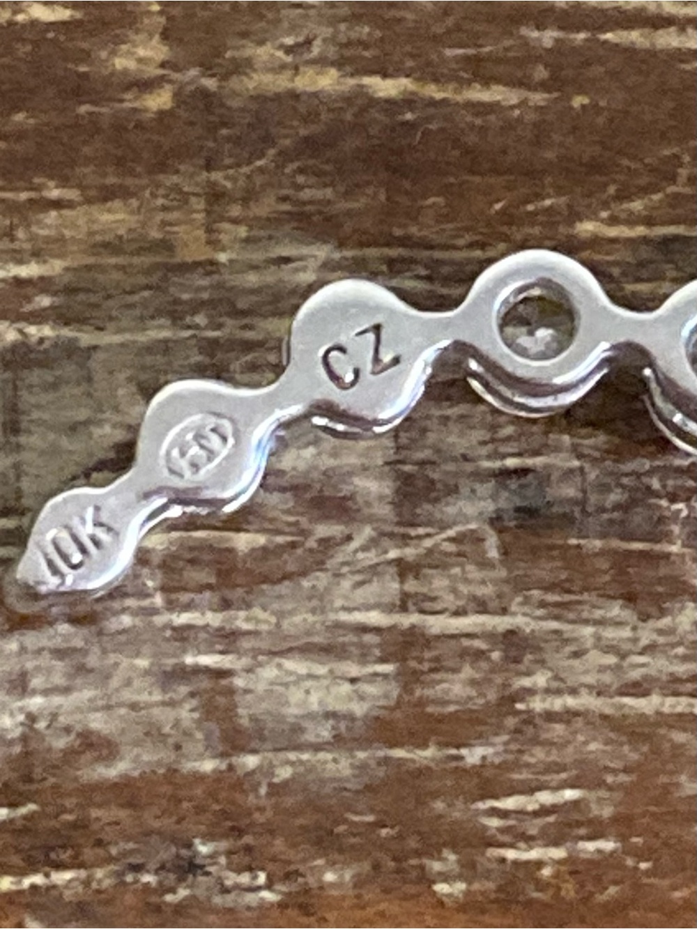 10K White Gold & Cubic Zirconia Journey Pendant 1” Long - Picture 7 of 9